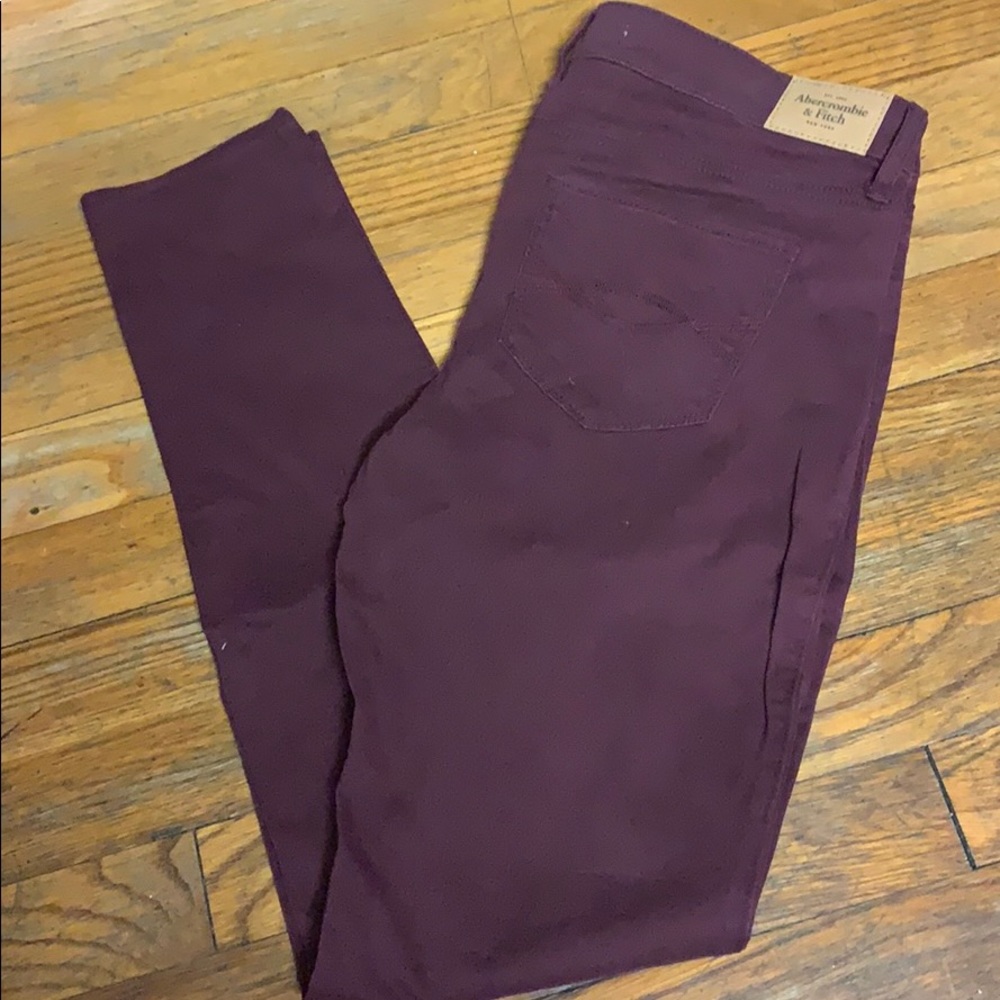 Abercrombie and Fitch burgundy jeggings-NWT